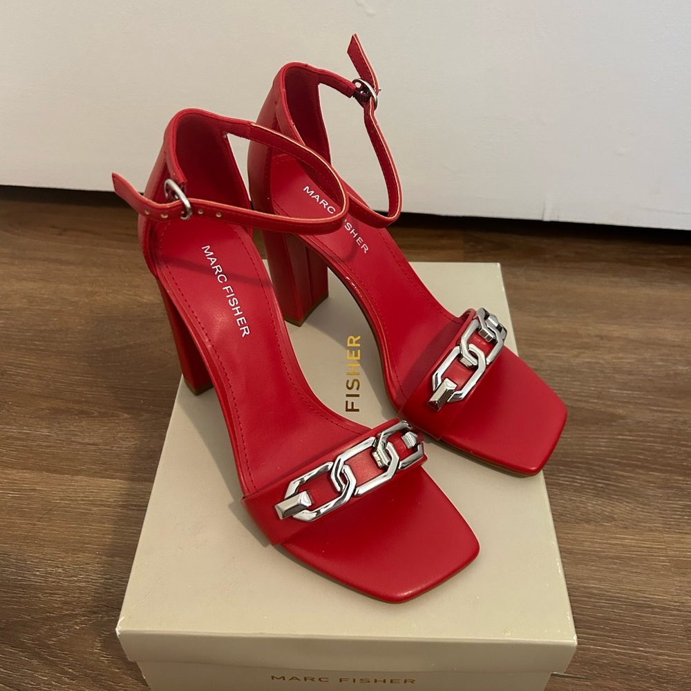 Marc Fisher Red Chain-Trim Block Heel Sandals size 6.5
